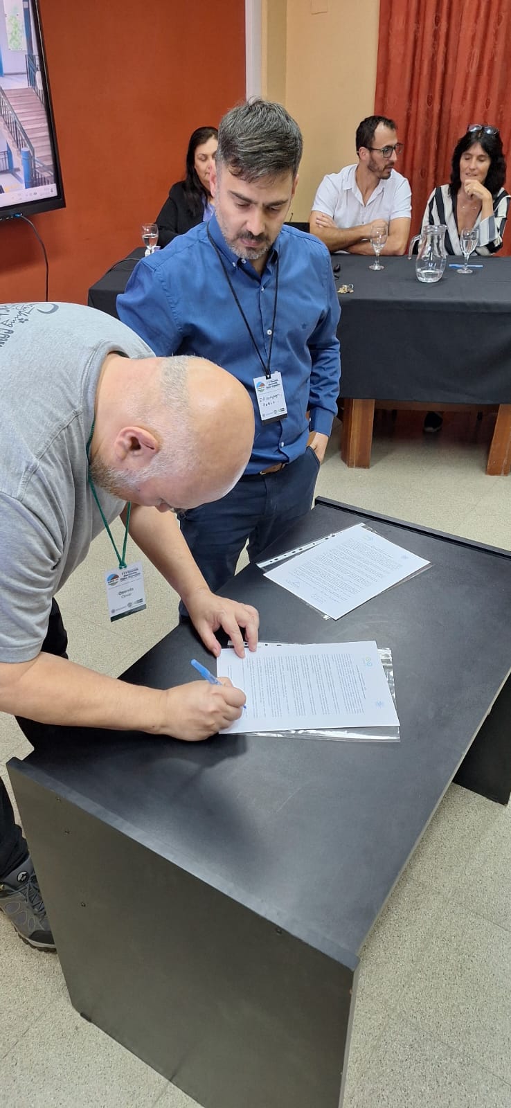 Firma del convenio de reciprocidad e intercambio académico entre ASADES y la AFA